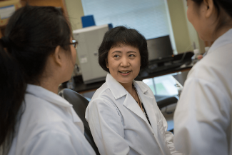 Treating spinal cord injuries at the  cellular level