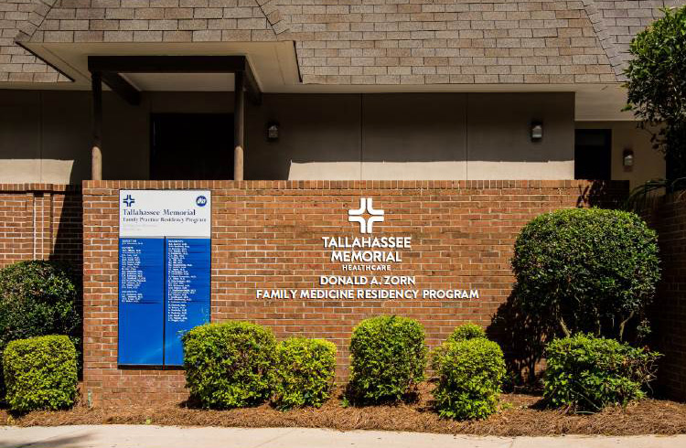 Exterior of Tallahassee Memorial HealthCare Donald A. orn Family Medicine Residecy Program Building